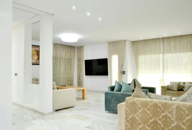 full-home-interior-design-cost-in-delhi-ncr-c22-6
