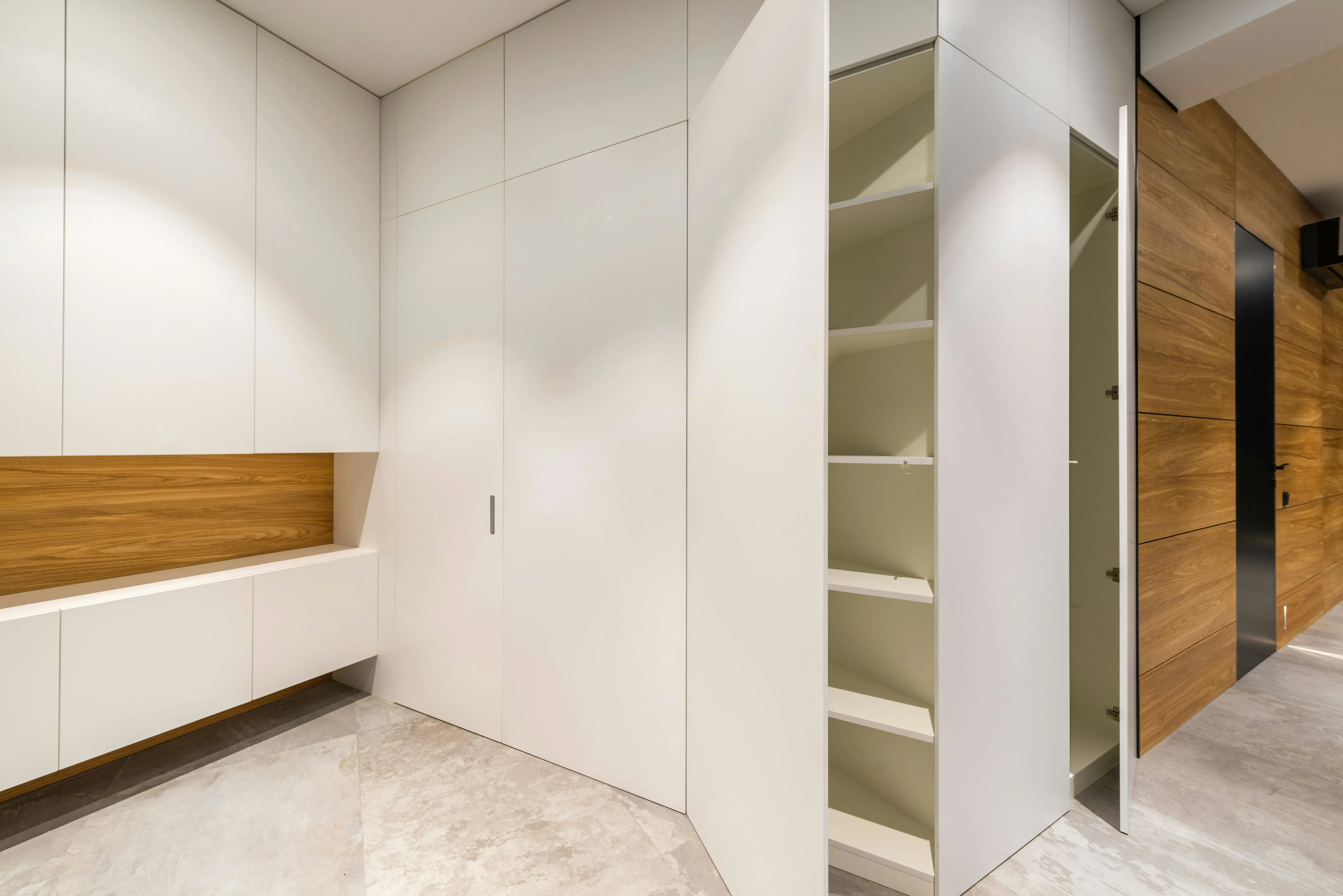 Wardrobe Interior Designers in Delhi NCR-s15.4
