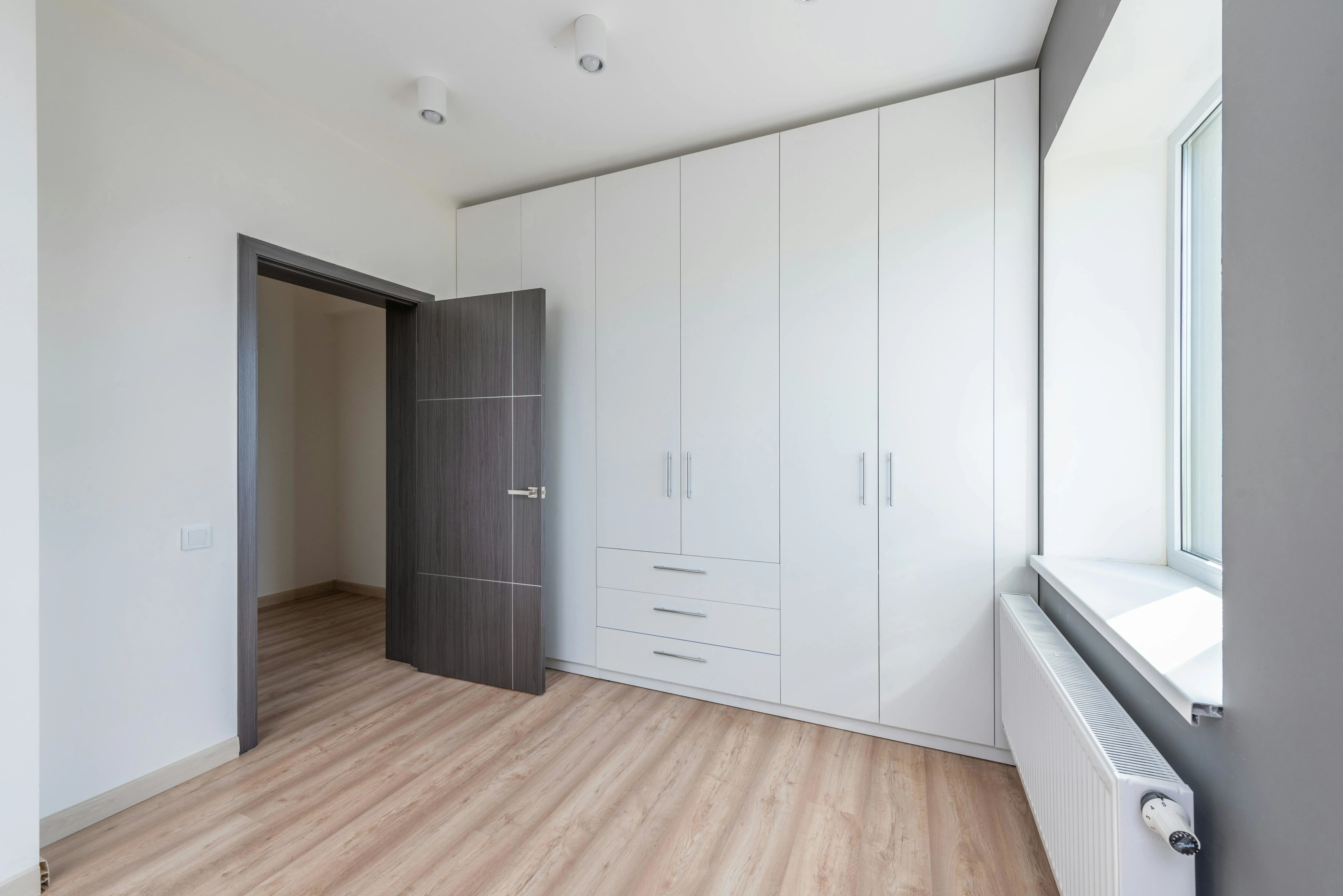 Wardrobe Interior Designers in Delhi NCR-s15.7